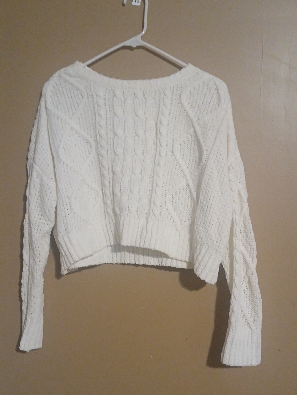Arizona Jean Company Off White Cable Crewneck Sweater